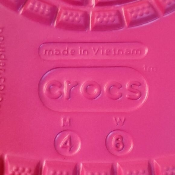 CROCS Candy Pink Bluebell Shoes Women's WOMAN'S 6 Relaxed Fit NWT - Picture 11 of 16